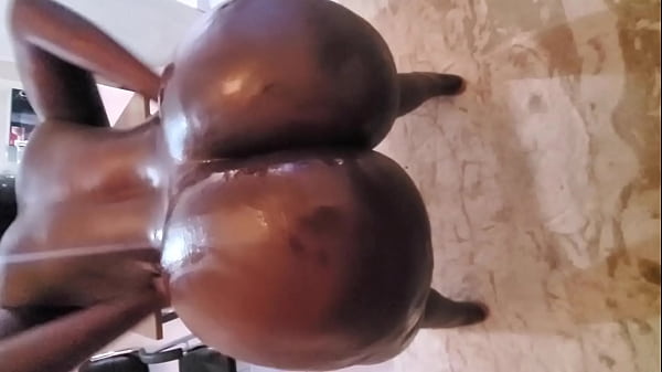 Bigass I creampied inside her while she riding me.