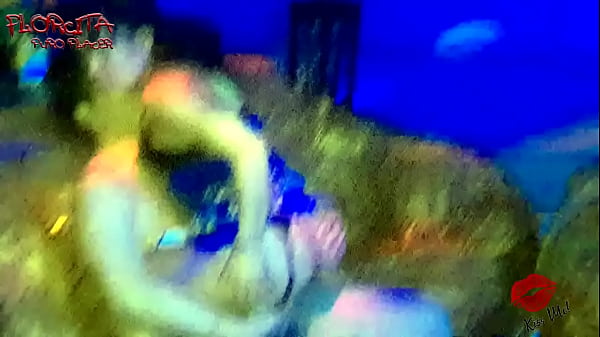 Download Video - que rico se siente la conchita mojadita