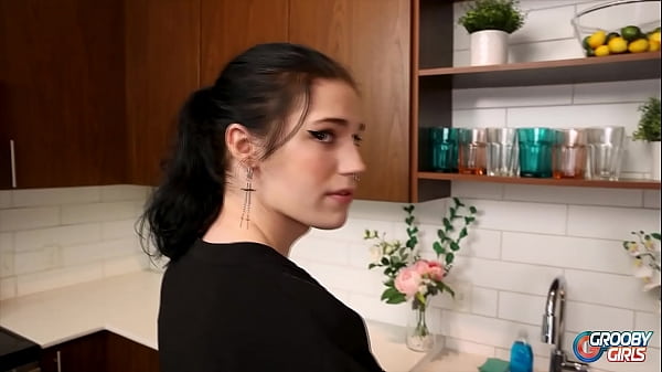 Download Video - GROOBYGIRLS&colon; Hello Willow&excl;