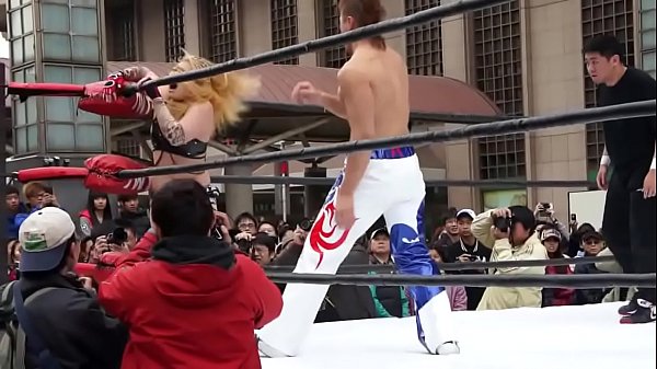 2013.1.27 NTW New Taiwan Entertainment Wrestling League Fighting Fish vs Apple Miyuki アップルみゆき (Osaka Vocational Wrestling)
