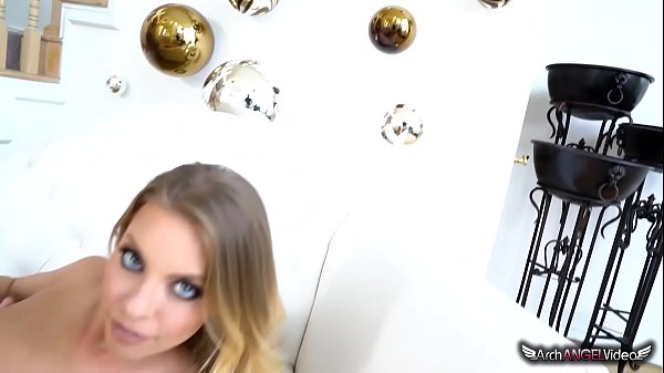 Bodacious Blonde Beauty Britney Amber