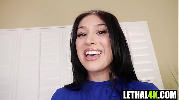 Alexa Chains Back With Her Big Ass Eric John, Alexa Chains