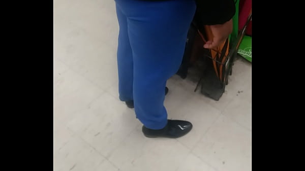 thumb booty watch