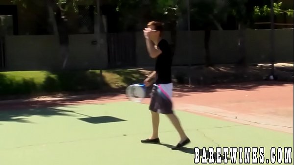 Twink friends have a cock sucking and butt fucking threeway