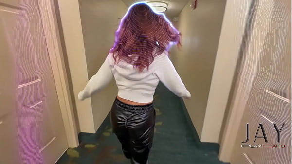 POV - compila&ccedil;&atilde;o de boquetes com gozada no meus seios !