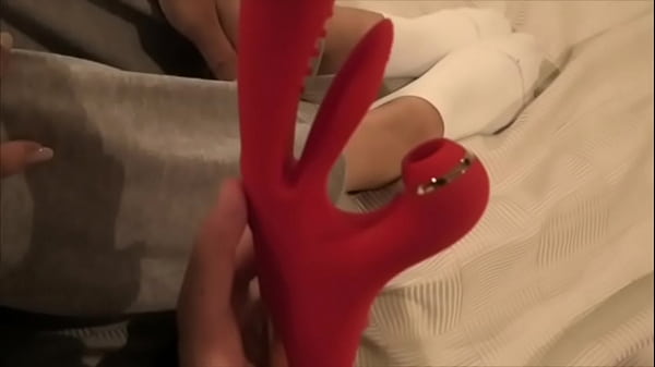 A personal video of a girl with a big, unruly hairy pussy that is made to cum by attacking her with an electric massager. . A reward at the end...