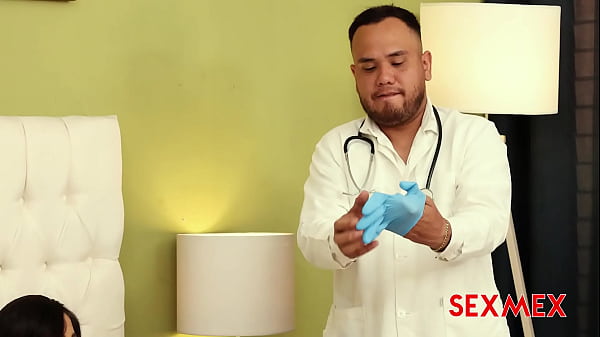 SEXMEX - PREGNANT WOMAN GETS A MEDICAL CHECK-UP . Analia Lipha