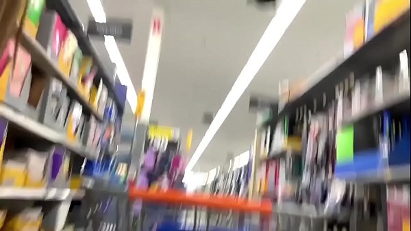 Download Video - A Real Freak Recording a Hot chick at Walmart -