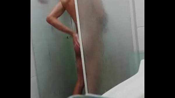 Download Video - C&acirc;mera escondida no banho