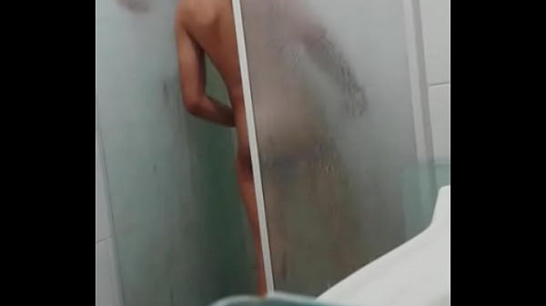 Câmera escondida no banho