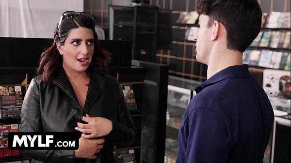 When Sarah, The MILF Of Nick’s Dreams Entered His Store, The Stud Wasn’t Able To Talk To Her - MYLF