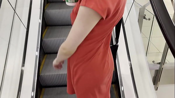 Rough sex with random girl at the public toilet for money teaser