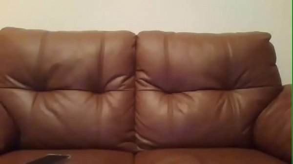 Str8 Sexy Arab Man De Dubaï Cums Sur Son Poitrine Poilue Sur Cam