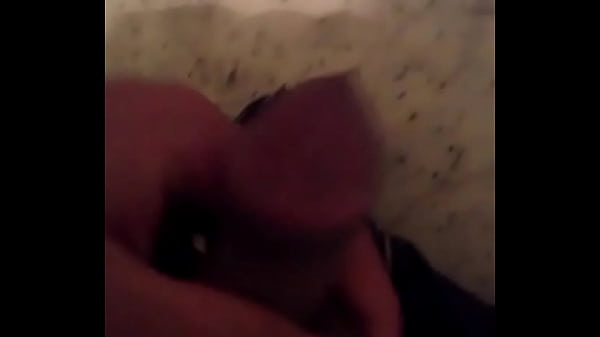 masturbate in toilet