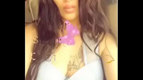 Latina hottie