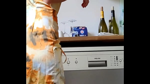 Mon demi-frère ce pervers! Depuis qu'il nous a rejoint dans la maison de ...