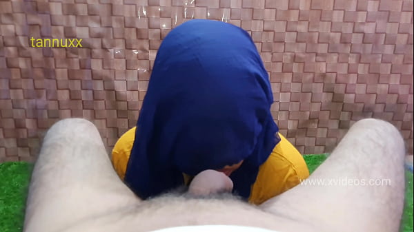 Download Video - Sunita sexy pussy from New Delhi video sexy girl