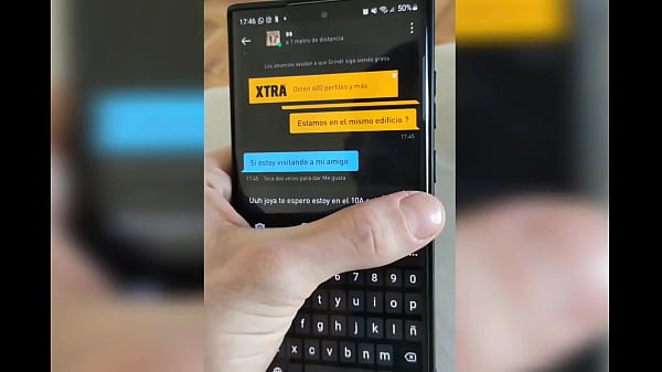 Grindr time UNA ENORME VERGA BLANCA ME ROMPE EL...