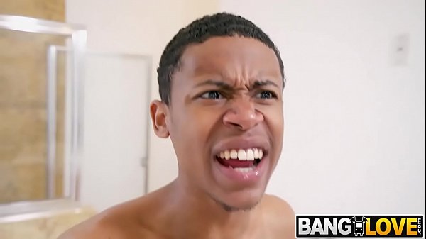 Download Video - Breaking The Bank For Some Pussy Tori Montana