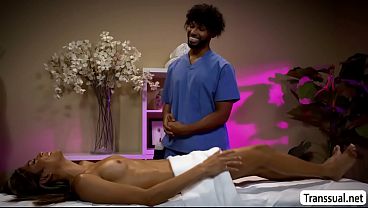 Horny TS customer wants extra service form masseur