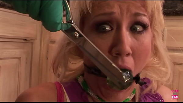 The busty housewife readily accepts the long shaft of the muscular guy in the kitchen