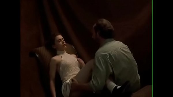 Download Video - Alyssa Milano Sexy Scene