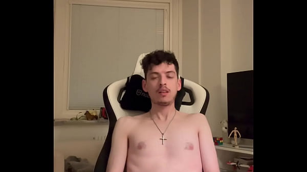 Would you give me a bj underneath the table | Insta: @spizue