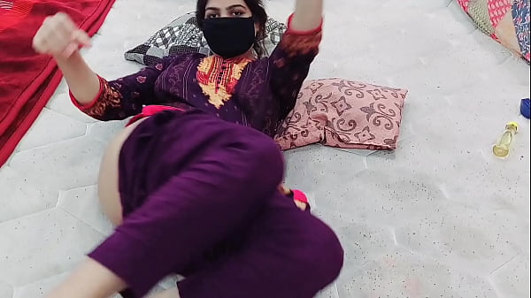 Download Video - Sobia Nasir Showing Nude Body Striptease