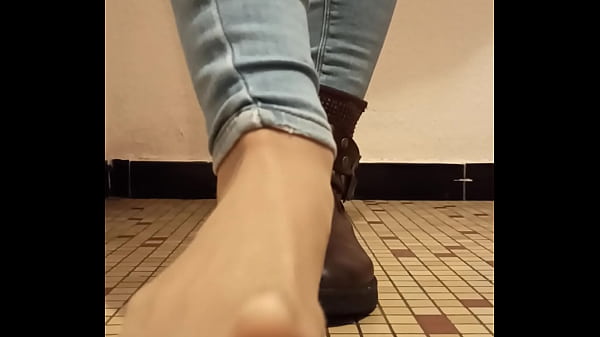 French nylon feet