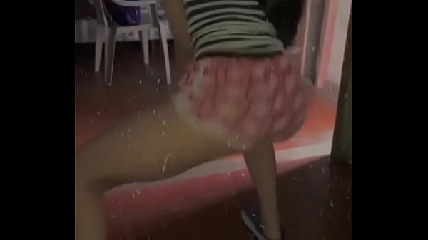 Mey mueve el culo bien rico en insta