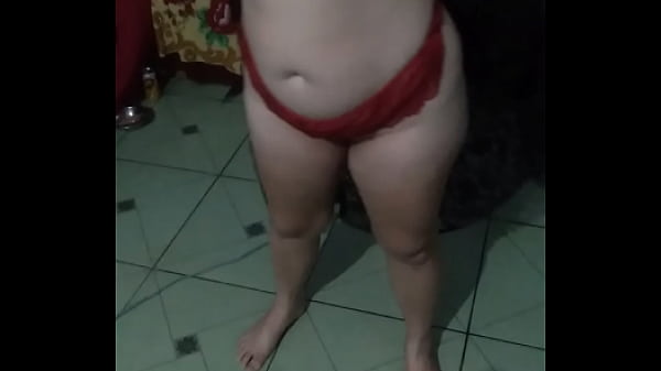 HOT MATURE