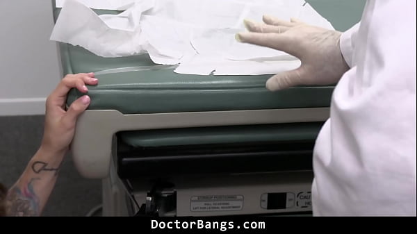 Teen Keeping the Doctor from Telling Her Parents About Her Medical Reports - Doctorbangs