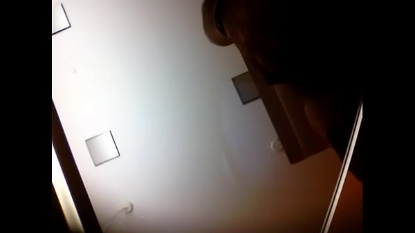 SBORRATA SU VETRO CON TELECAMERA SOTTO
