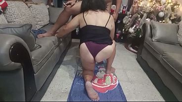 Rich, mature 70-year-old neighbor gives a blowjob