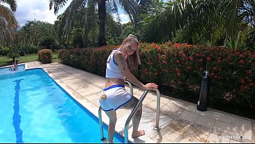 Lola bunnies Yessica Bunny pool outdoors 769 Release week 11