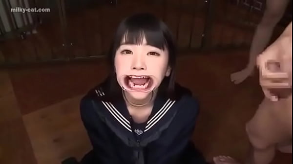 Jeune Fille Japonaise Avide De Sperme