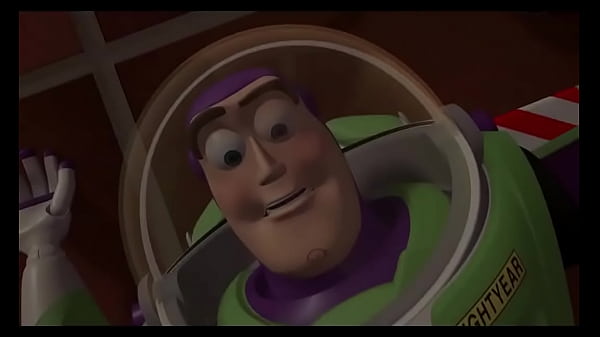 BUZZ NAO E UM CADEIRANTE ;-;