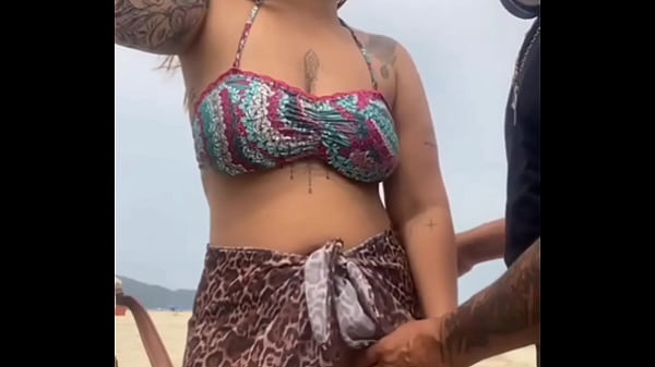 FIQUEI PELADINHA NA PRAIA NA FRENTE DO CARA, EL...