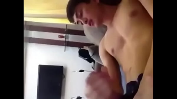 Download Video - Hotboy xuan truong