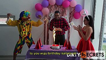 I ARRIVE AT A BIRTHDAY PARTY AND I FUCK THE BIRTHDAY GIRL.
