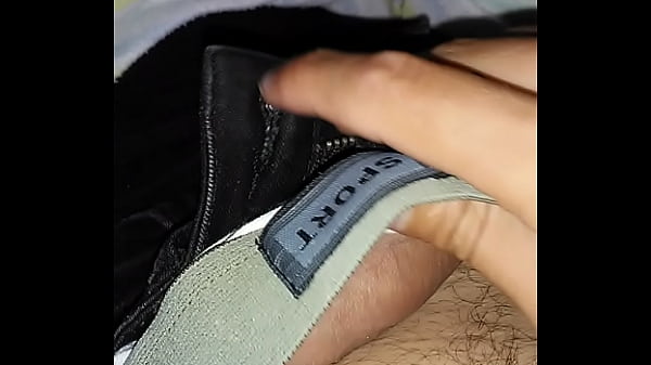 年轻人与他的大鸡巴