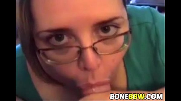 Beautiful BBW with glasses gives nice head