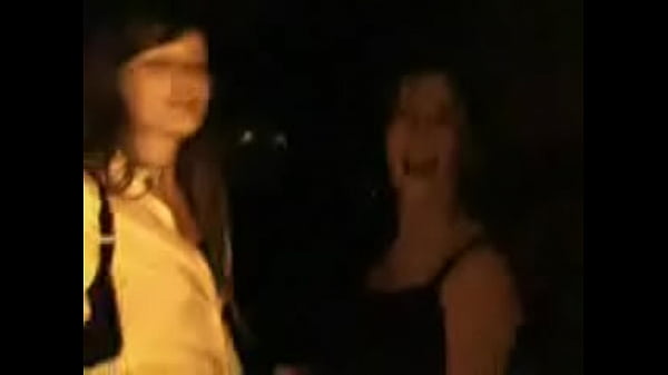 Lesbian Girls Kissing -