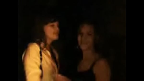 Lesbian Girls Kissing -
