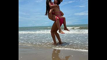Sexy fun and kisses with my hot girl