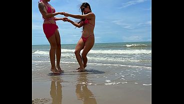 Sexy fun and kisses with my hot girl