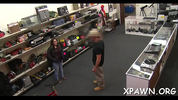 Sex in shop is happening in front of the camera...