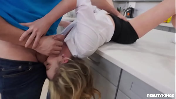Maid Gets Down And Dirty / Reality Kings