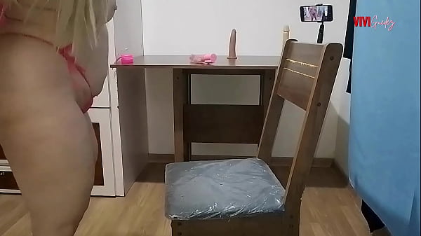 MILF giving ass and pussy at work