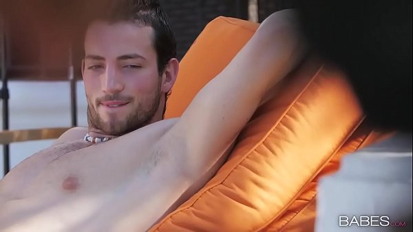 Babes - A HOT DAY - Alexa Tomas